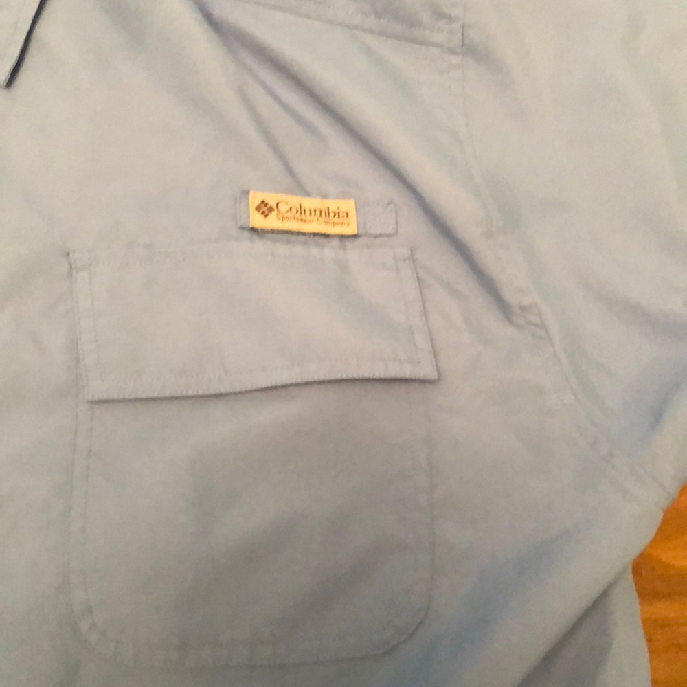 Men’s Columbia button up shirt